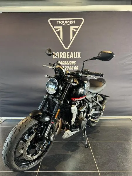 TRIDENT 660