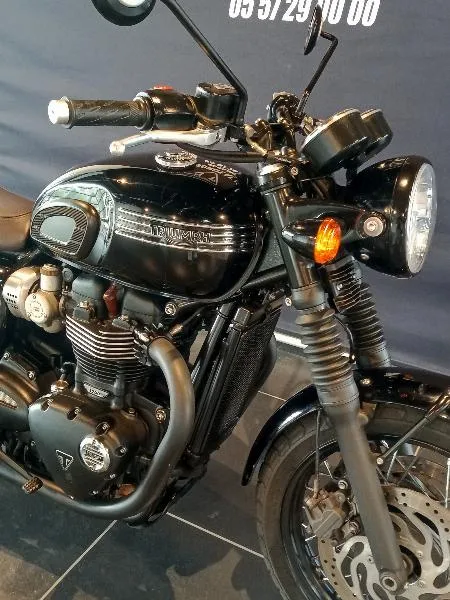 Bonneville T120 Black