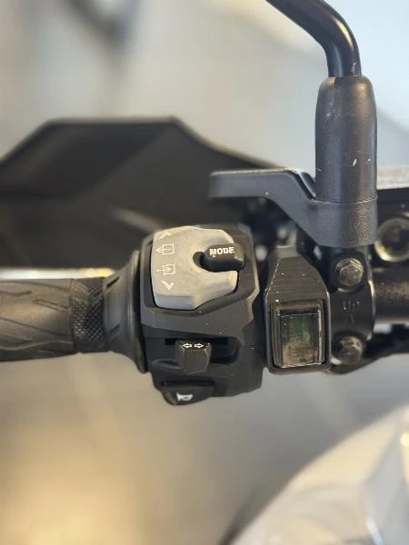 DL VSTROM 1050