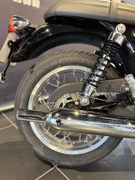 BONNEVILLE T120