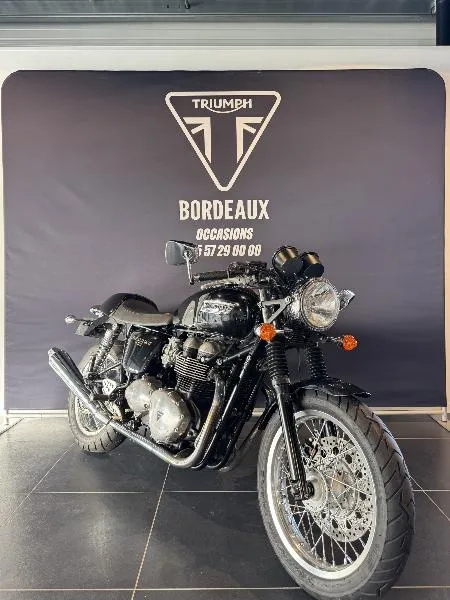THRUXTON 900