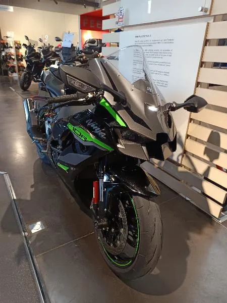 ZX10R