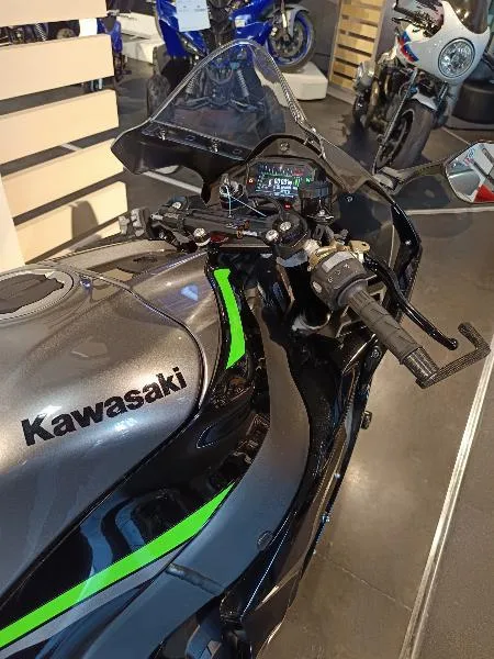 ZX10R