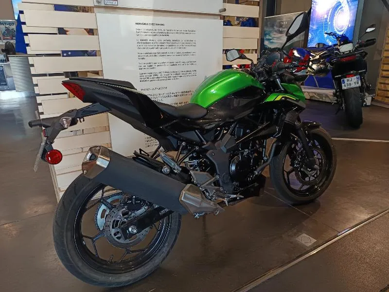 Z125