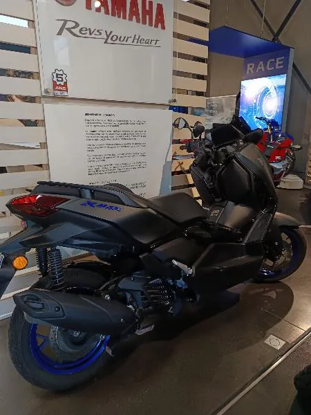 XMAX 125