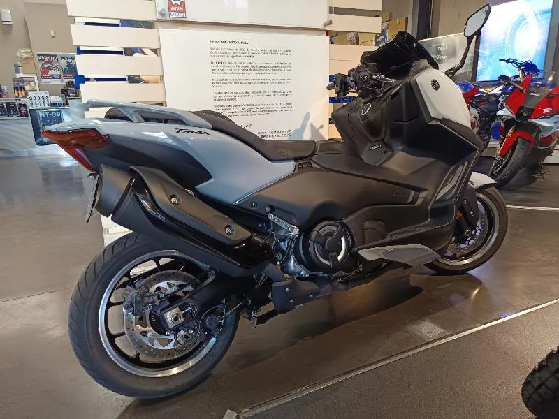 XP TMAX 560 TECH MAX