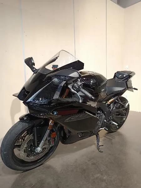 YZFR9