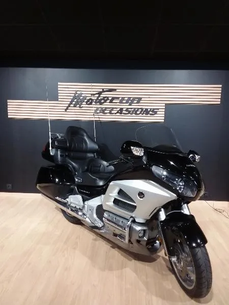 GL1800 GOLDWING