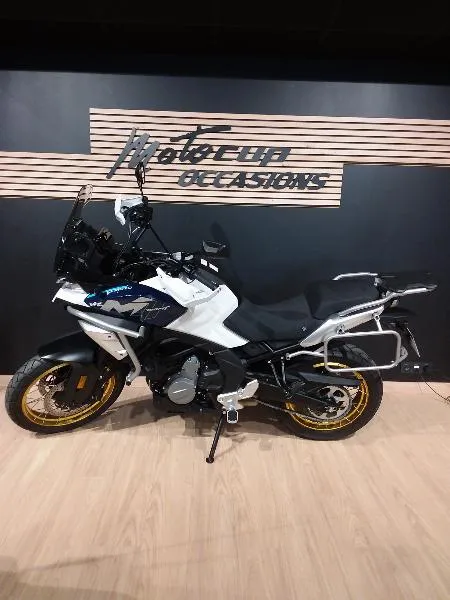 MT 700