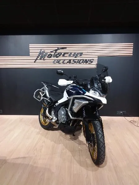 MT 700