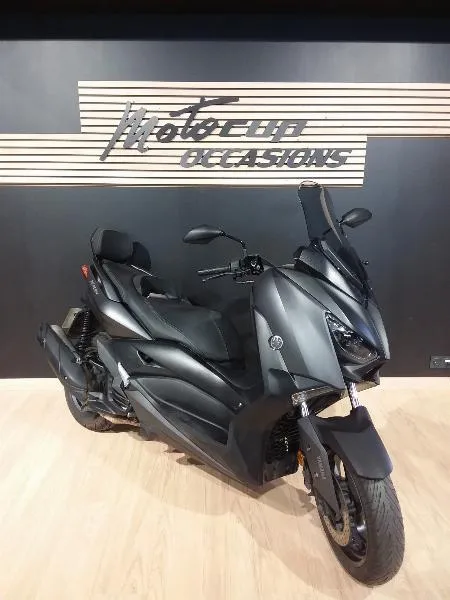 XMAX 125