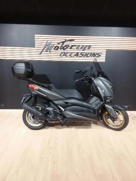 XMAX 125 TECH MAX