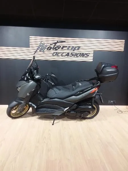 XMAX 125 TECH MAX