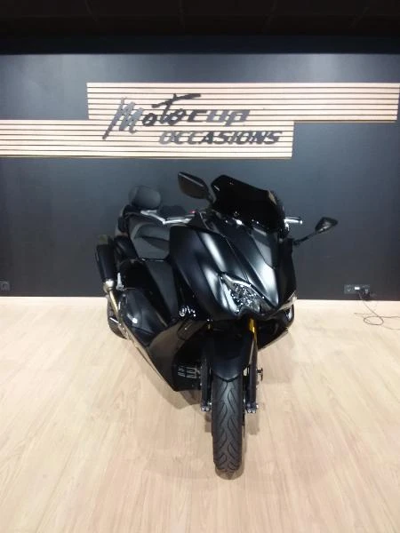 XP TMAX 530