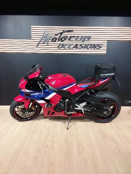 CBR 1000 RRR