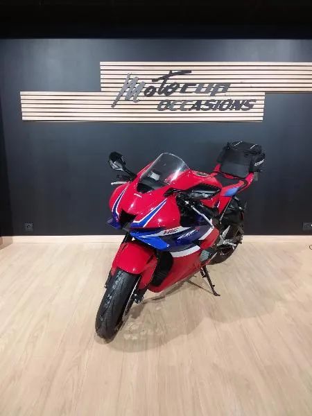 CBR 1000 RRR