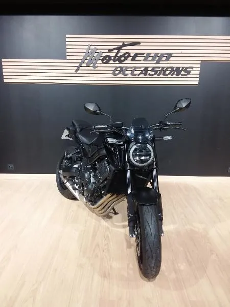 CB 650 R