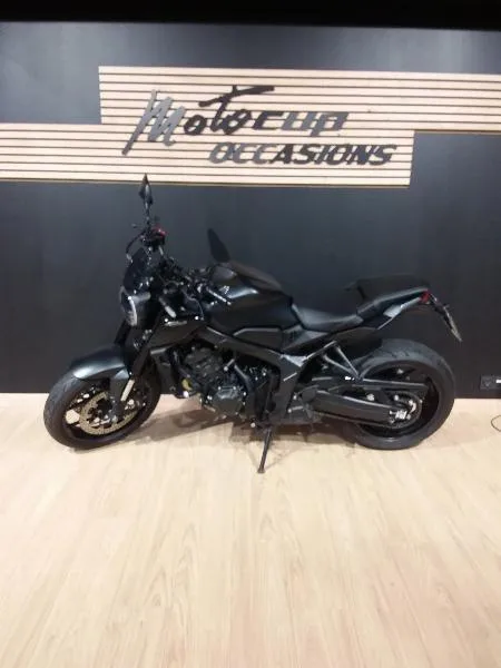 CB 650 R