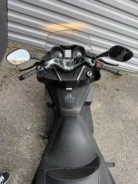 J125