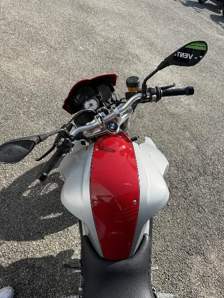 F 800 R