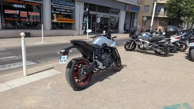 GSX8S