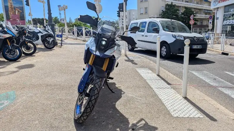 VSTROM 800DE