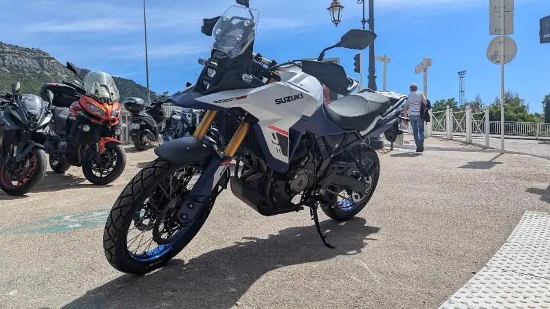 VSTROM 800DE
