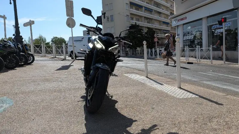 STREET TRIPLE 765 R