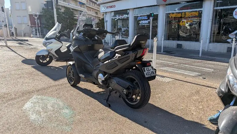 CV3 550