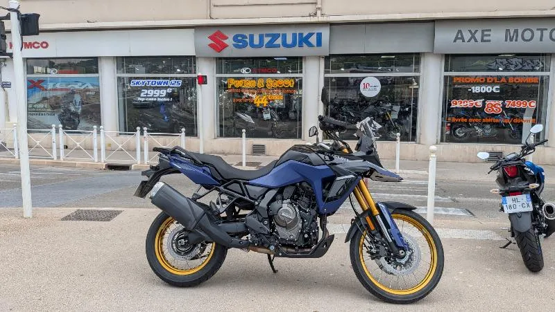 DL VSTROM 800DE