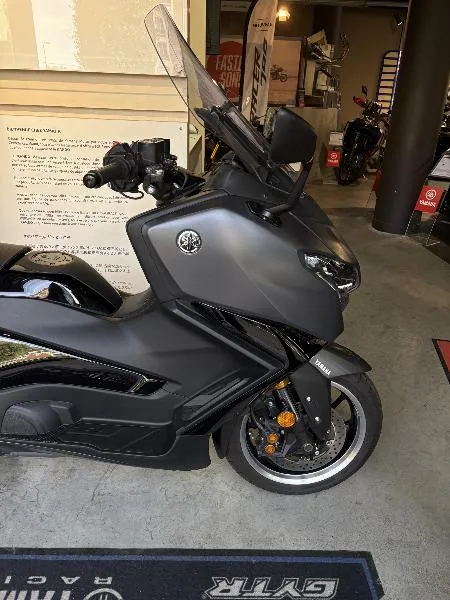 XP TMAX 560 TECH MAX