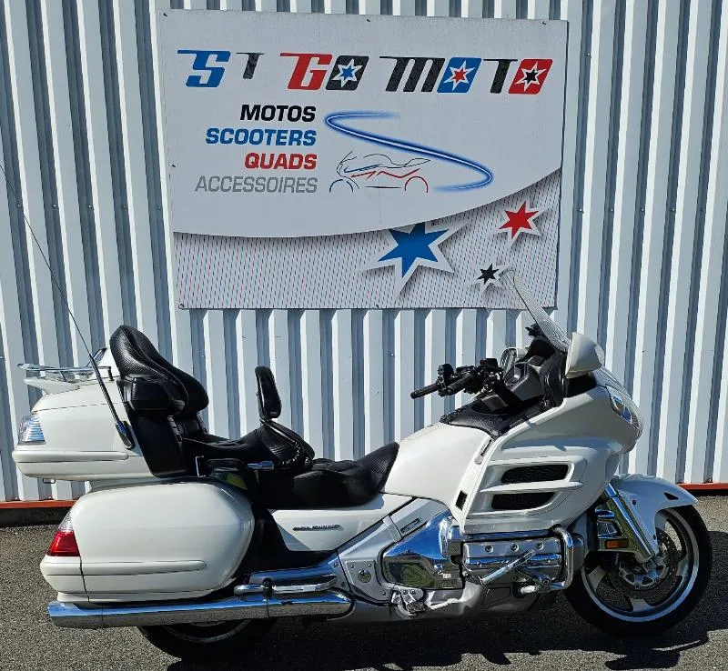 GL1800 GOLDWING