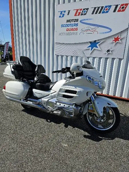 GL1800 GOLDWING