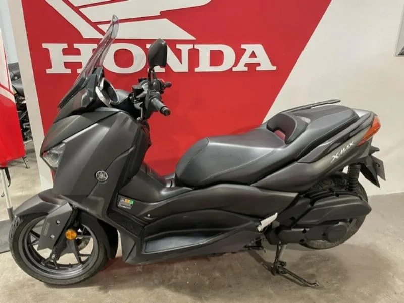 XMAX 125