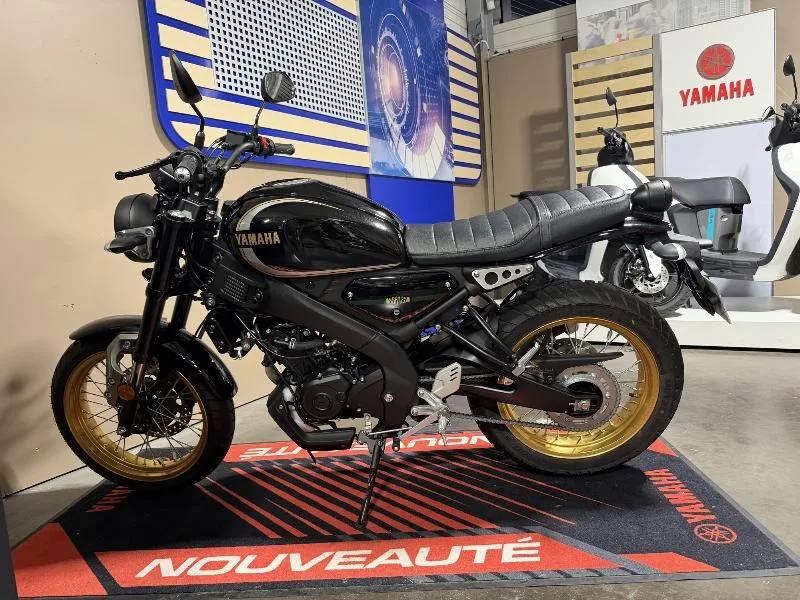 XSR 125 Legacy