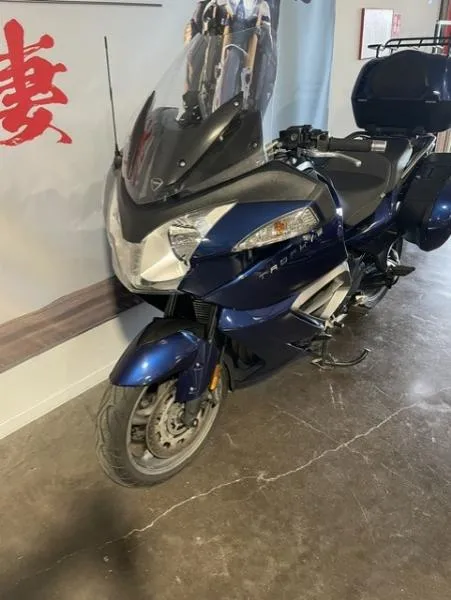 TROPHY 1200 SE