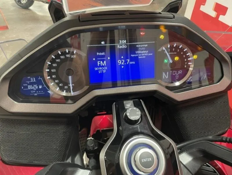 TROPHY 1200 SE