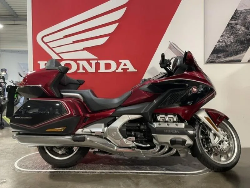 GL 1800 GOLDWING TOURING DCT
