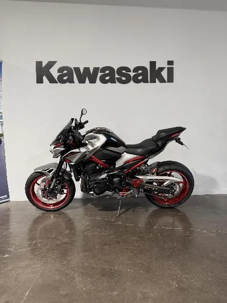Z 900