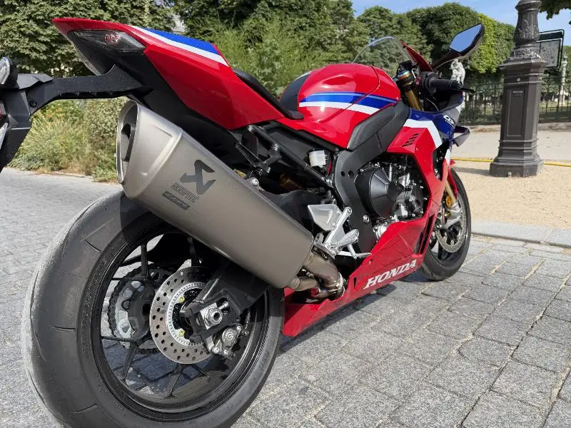 CBR 1000  RRR FIREBLADE SP