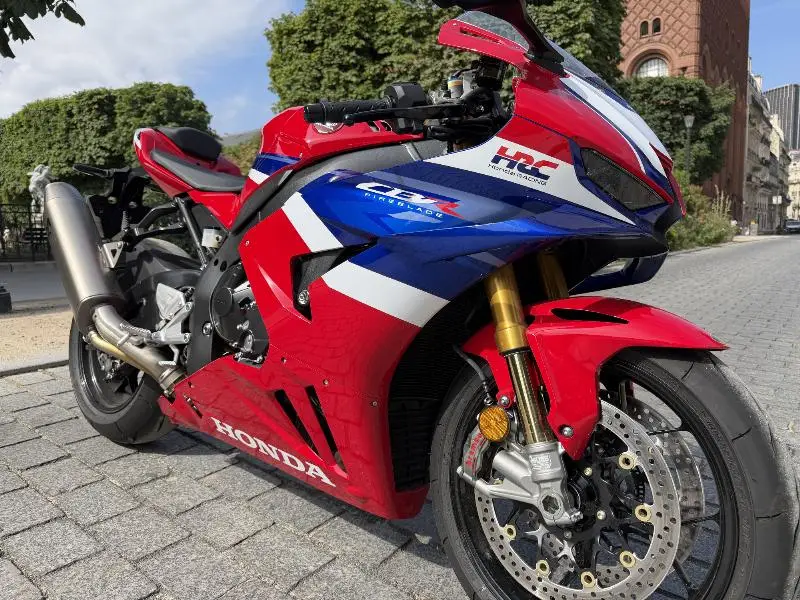 CBR 1000  RRR FIREBLADE SP