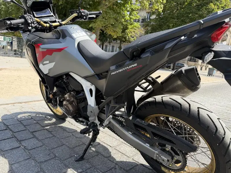 CRF 1100 L AFRICA TWIN  ADVENTURE SPORTS DCT