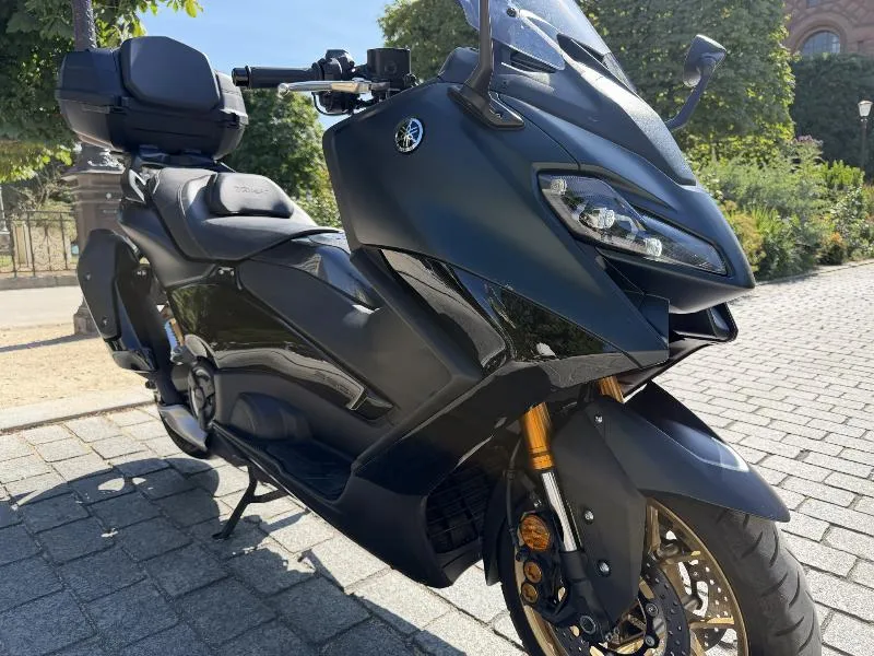 XP TMAX 560 TECH MAX