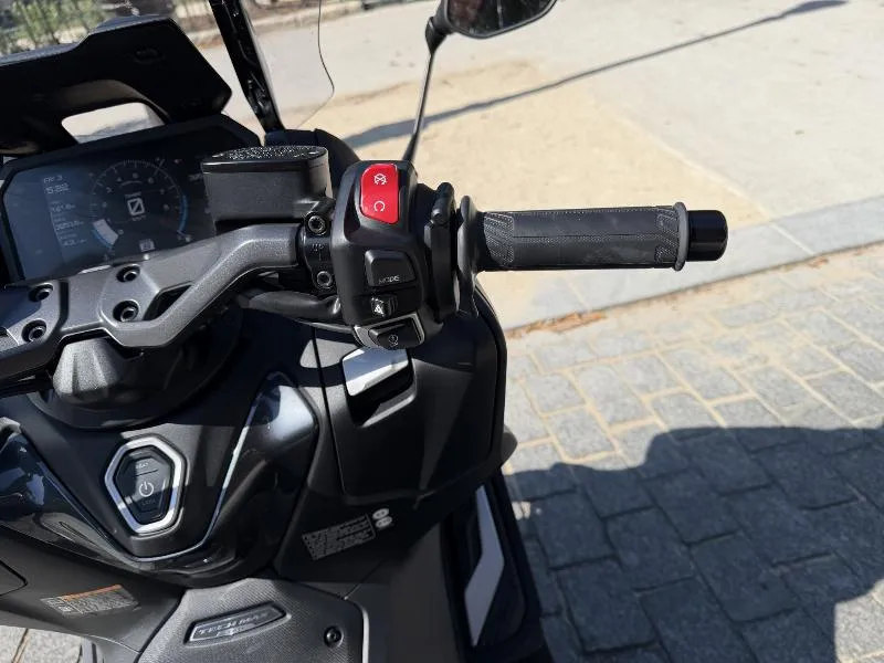 XP TMAX 560 TECH MAX