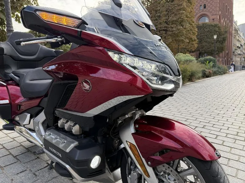 GL 1800 GOLDWING TOURING DCT