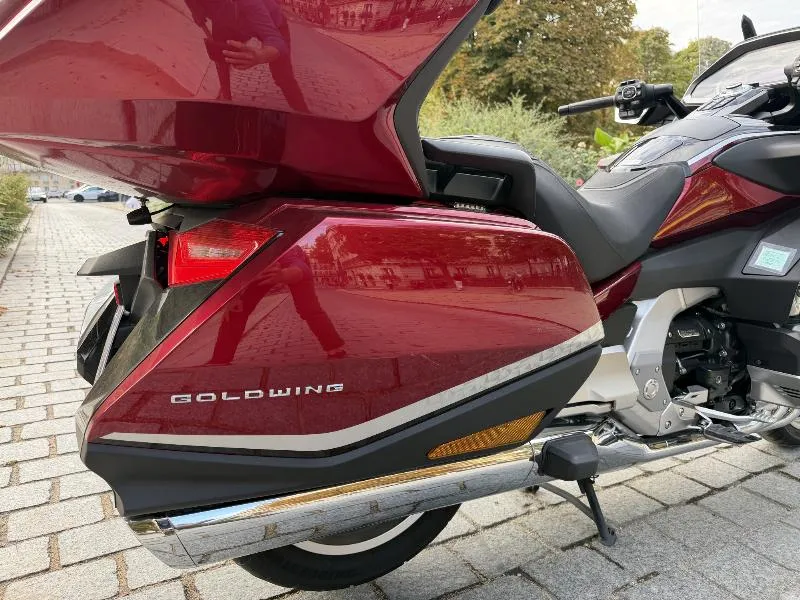 GL 1800 GOLDWING TOURING DCT