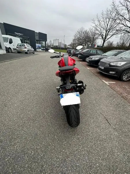 MONSTER 900
