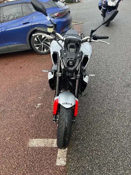 MT09