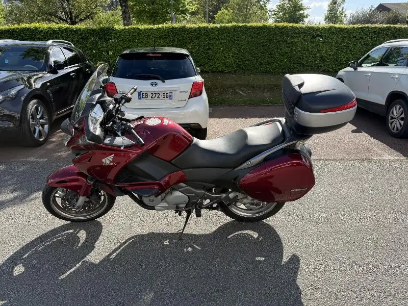 NT DEAUVILLE 700
