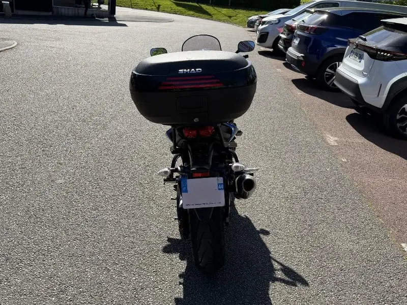 FZ8